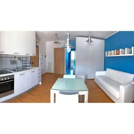 Appartamento Azzurro, Al Mare Con Piscina *